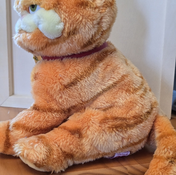 Vintage 2004 Garfield Plush Toy with Collar - Picture 5 of 10